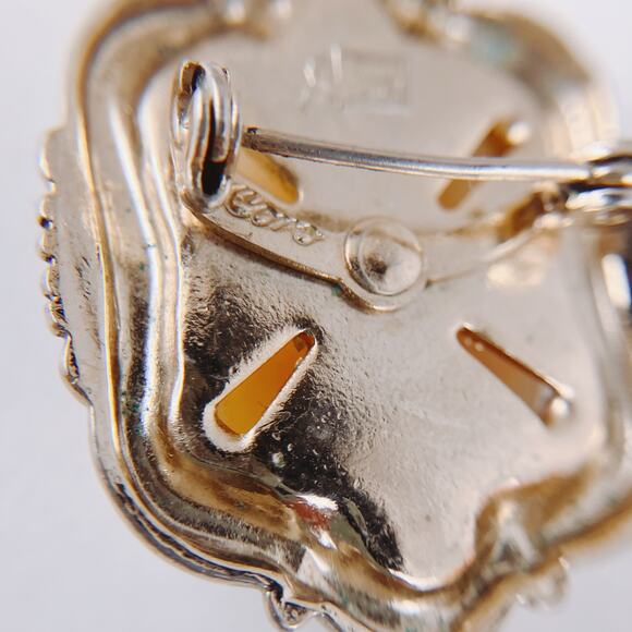 Vintage Coro Cameo Brooch 40s-50s Diamond Accent 10K Gold Plated Shell Carving - Picture 8 of 11